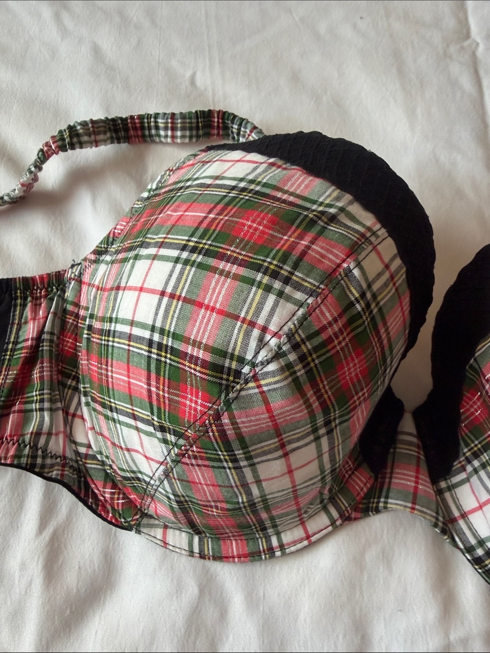 Victoria's Secret Plaid Underwire Bra in Red and Black - Picture 4 of 7
